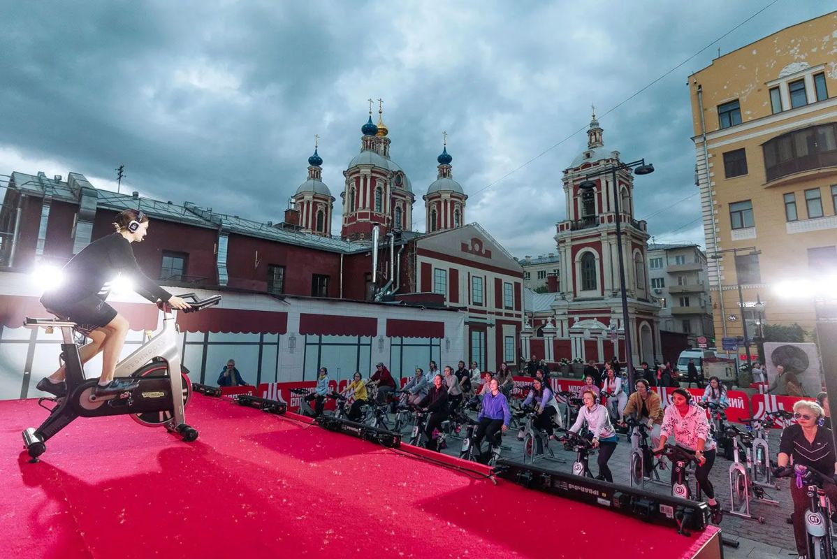 Тренировки с утра до вечера и общение с чемпионами: завтра в столице — День и Ночь московского спорта Тренировки с утра до вечера и общение с чемпионами: завтра в столице — День и Ночь московского спорта