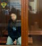 Несовершеннолетнюю подозреваемую, которая пыталась "развести" на деньги водителя в центре Москвы, отправили под домашний арест, сообщили в прокуратуре столицы