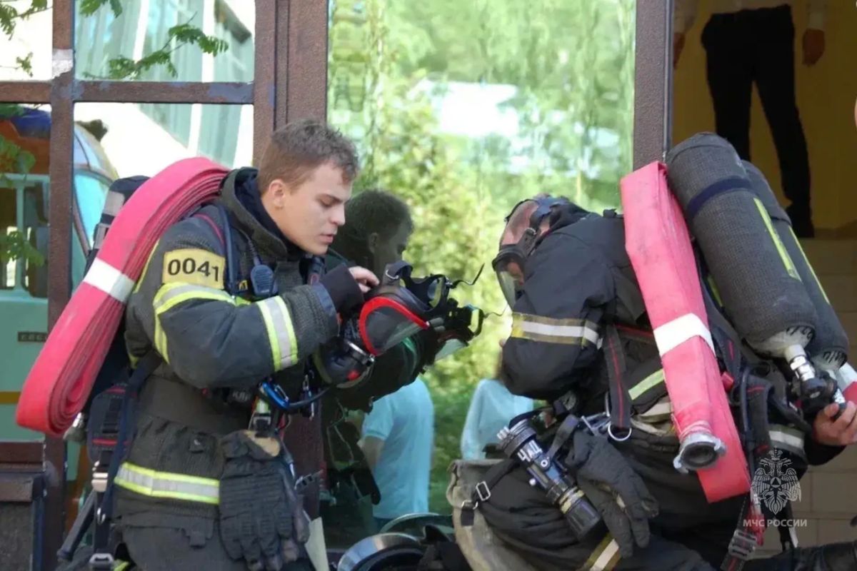#БудниМЧС. В Западном округе прошли пожарно-тактические учения на объекте с массовым пребыванием людей #БудниМЧС. В Западном округе прошли пожарно-тактические учения на объекте с массовым пребыванием людей