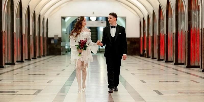 Станция метро «Маяковская» вновь стала местом появления новых семей
