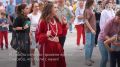 Множество улыбок, песни, яркие вечерние шоу и более 13 тыс