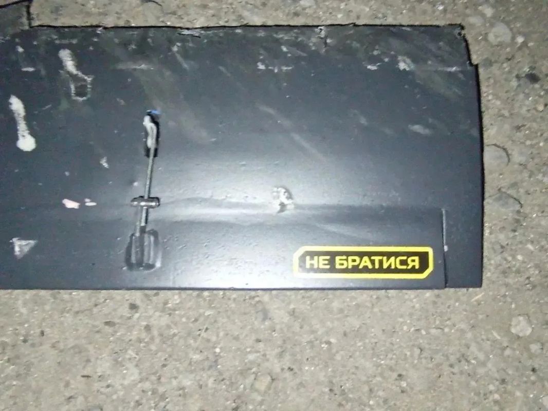 Еще кадры с места удара по автобусу «Стаханов — Москва» Еще кадры с места удара по автобусу «Стаханов — Москва»