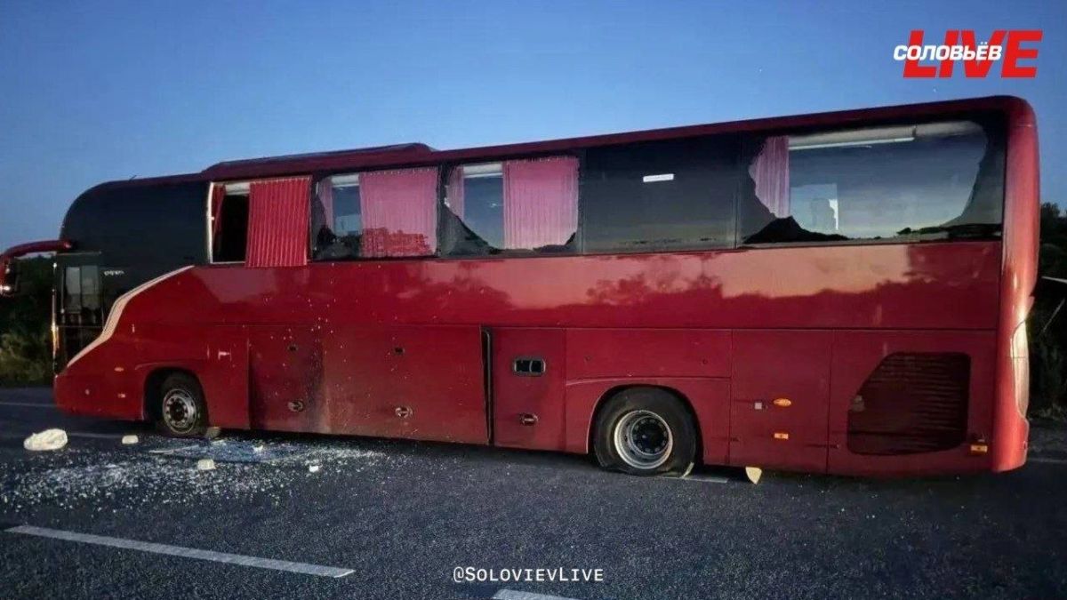 Глава ЛНР Леонид Пасечник сообщил об ударе ВСУ по автобусу на маршруте Стаханов — Москва Глава ЛНР Леонид Пасечник сообщил об ударе ВСУ по автобусу на маршруте Стаханов — Москва