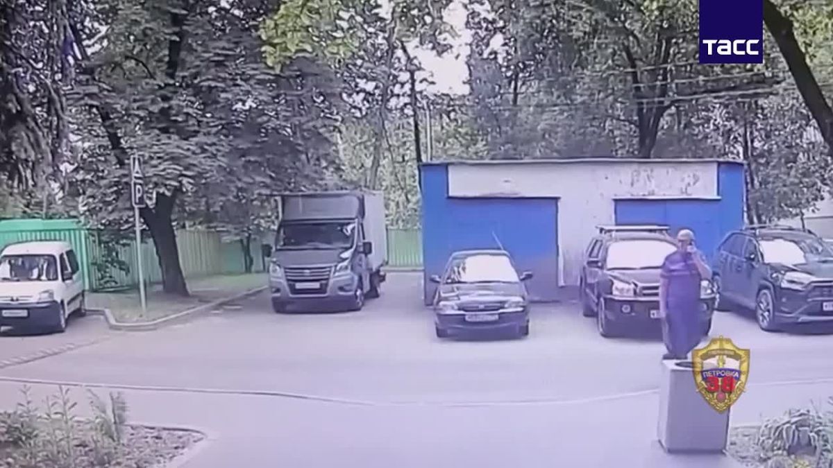 В Москве задержали курьера мошенников, обманувших пенсионерку на 12 млн рублей