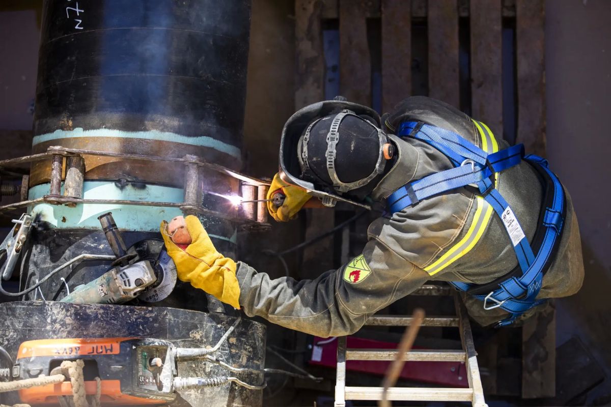 На востоке Москвы продолжается строительство газопровода высокого давления