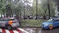 В Москве мужчина с ребенком обокрал пенсионерку, пустившую их выпить воды