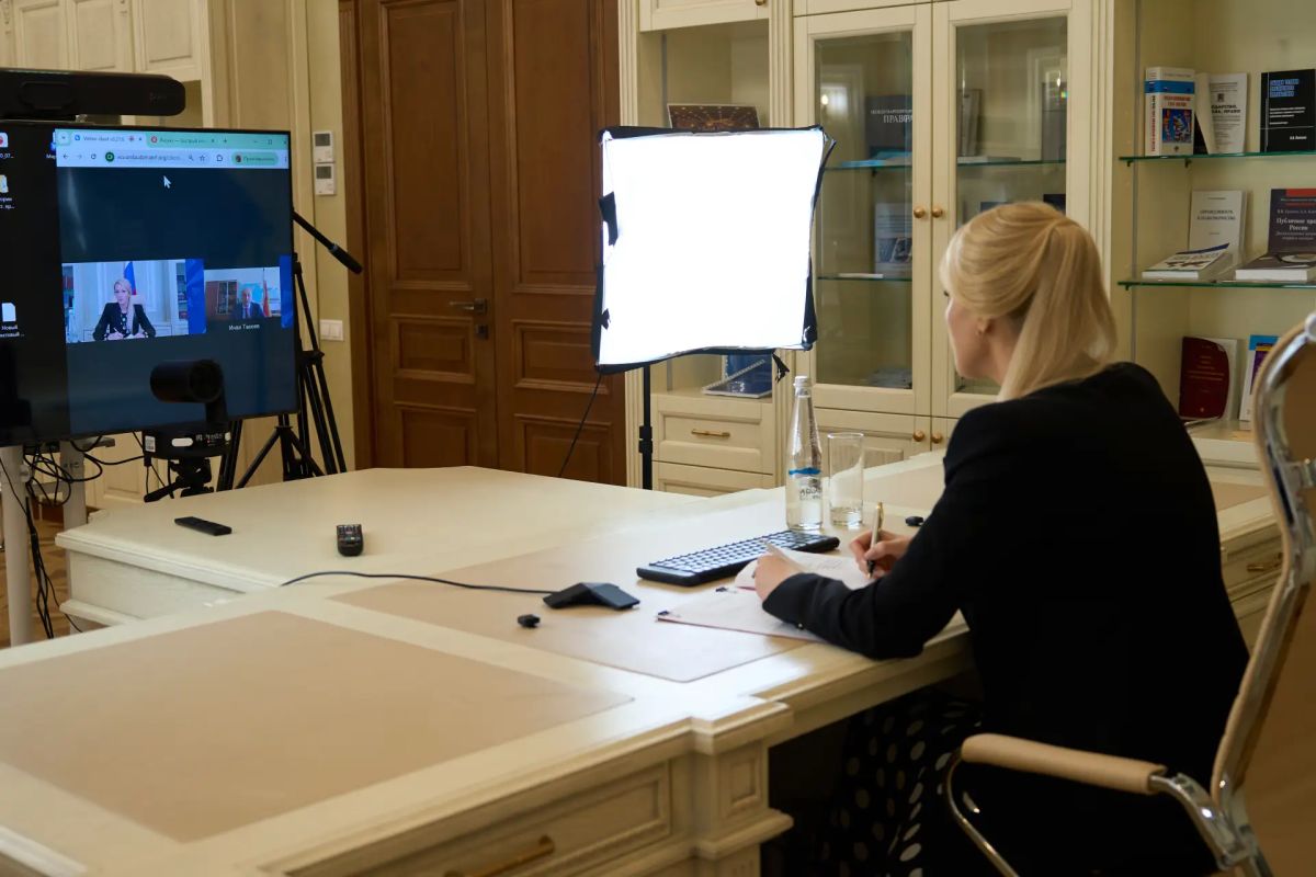 Яна Лантратова: Провела рабочую встречу с Уполномоченным по правам человека Южной Осетии Иналом Валерьевичем Тасоевым Яна Лантратова: Провела рабочую встречу с Уполномоченным по правам человека Южной Осетии Иналом Валерьевичем Тасоевым