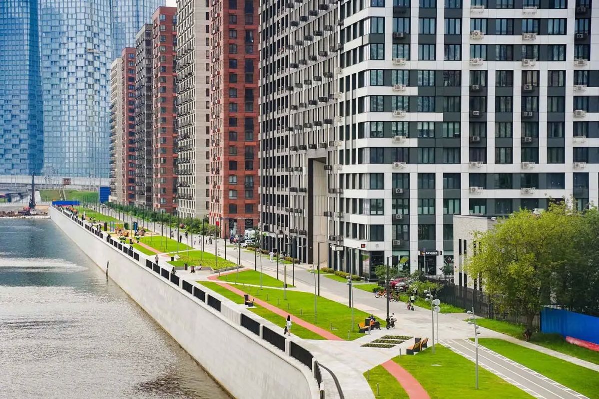 На правом берегу Москвы-реки открылась новая набережная