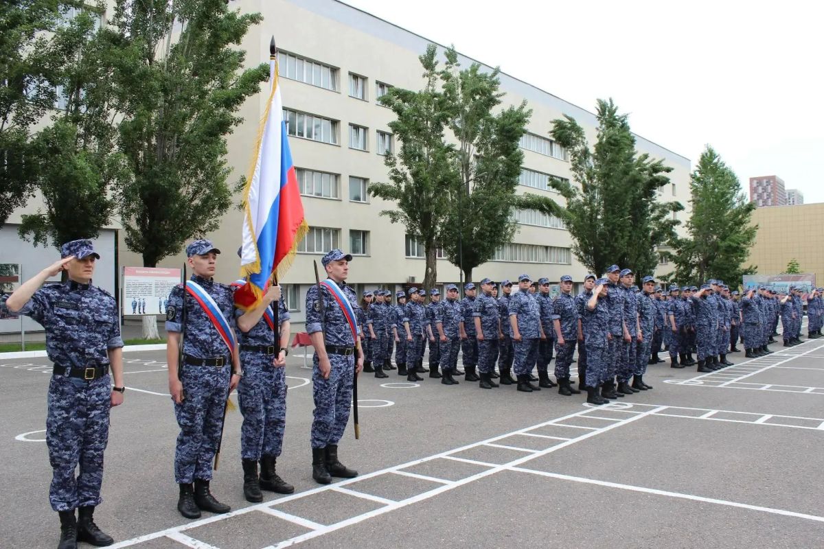 Центр профессиональной подготовки сотрудников вневедомственной охраны столичного главка Росгвардии отмечает своё 32-летие Центр профессиональной подготовки сотрудников вневедомственной охраны столичного главка Росгвардии отмечает своё 32-летие