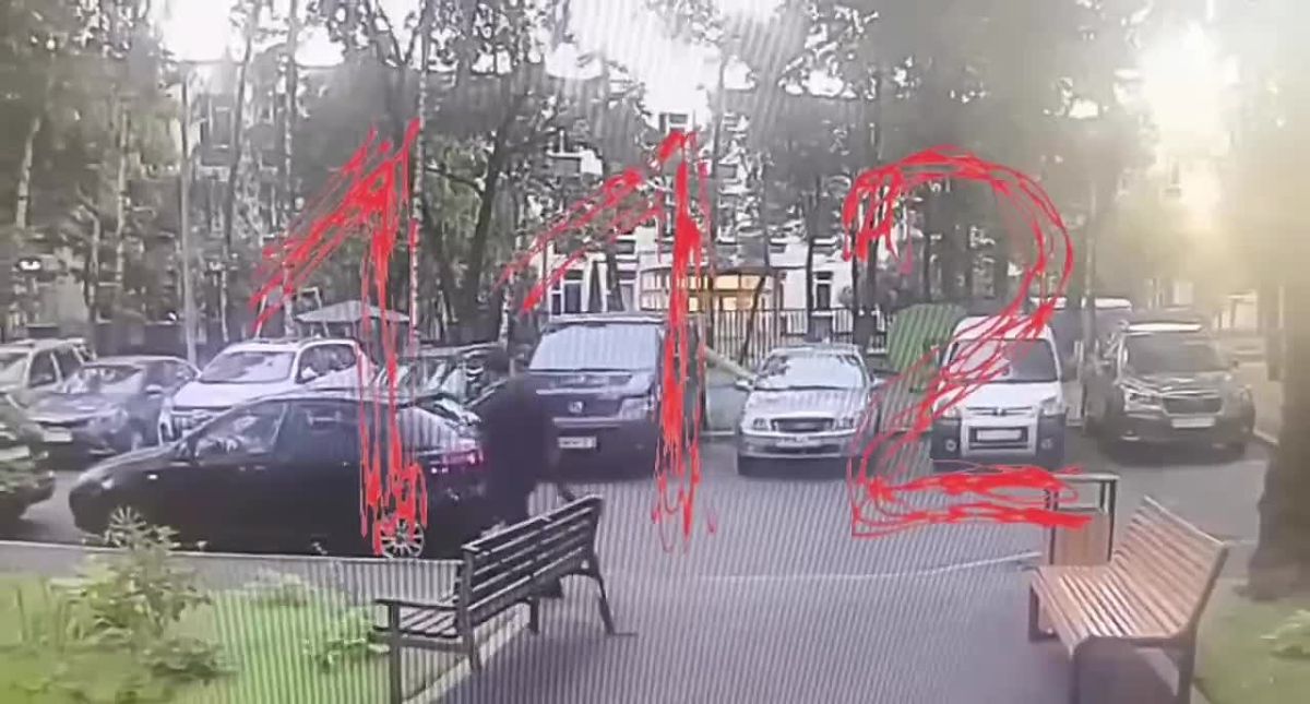 Мужчина убил своего отца на северо-востоке Москвы, а затем расчленил и сжег его тело в лесу