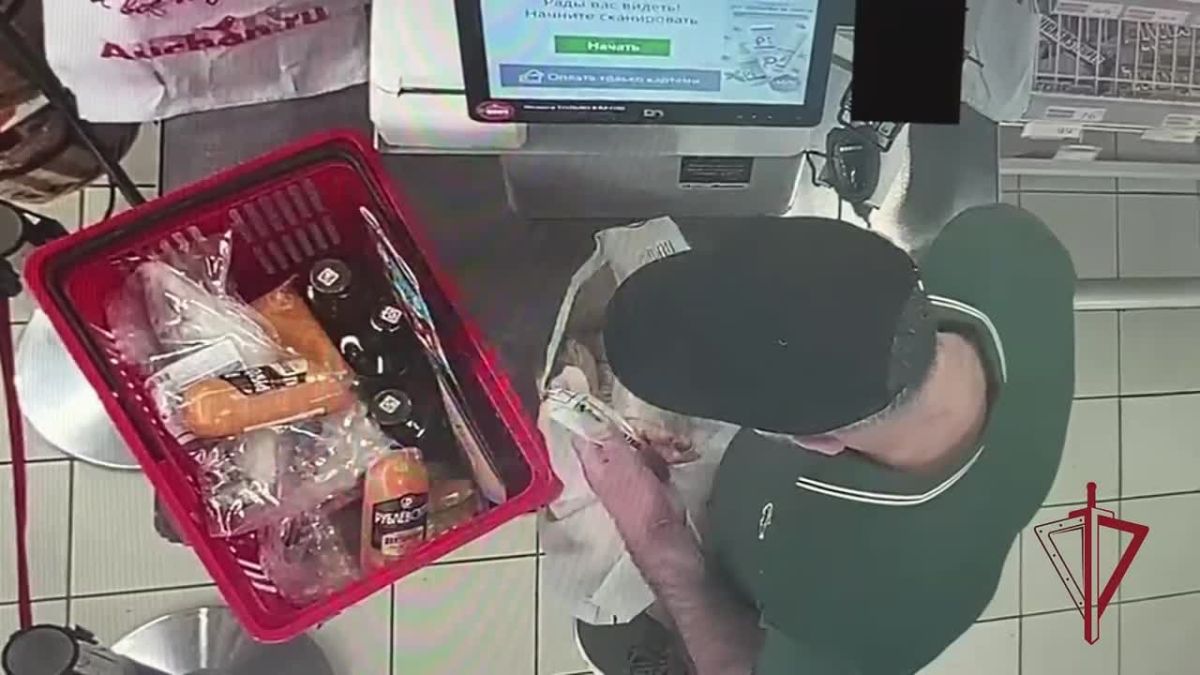ЗАО. На западе столицы сотрудники вневедомственной охраны Главного управления Росгвардии по городу Москве задержали мужчину, пытавшегося похитить продукты питания из сетевого магазина