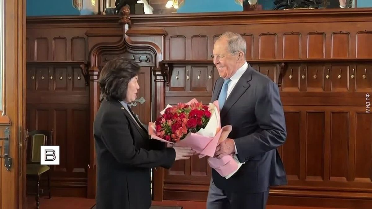Сергей Лавров провел в Москве переговоры с главой МИД КНДР Цой Сон Хи
