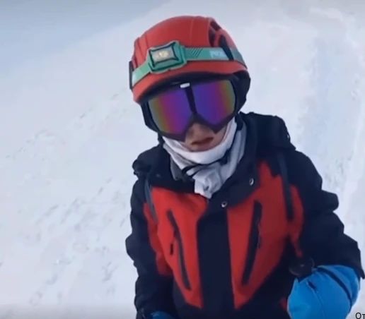 Погибший на Эльбрусе мальчик по решению суда жил с отцом Погибший на Эльбрусе мальчик по решению суда жил с отцом