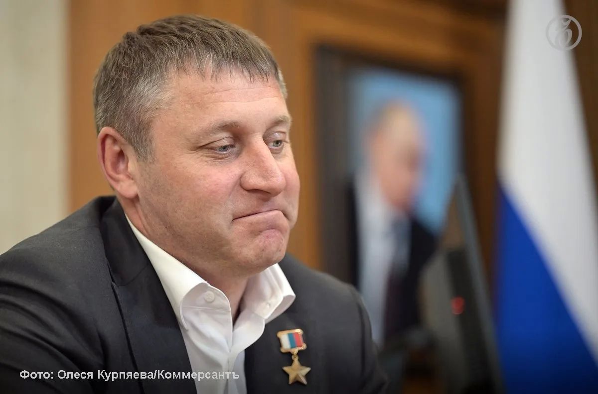Паровозы с прицепом: действующие, будущие и бывшие губернаторы Черноземья раскрыли доходы как кандидаты в Госдуму Паровозы с прицепом: действующие, будущие и бывшие губернаторы Черноземья раскрыли доходы как кандидаты в Госдуму