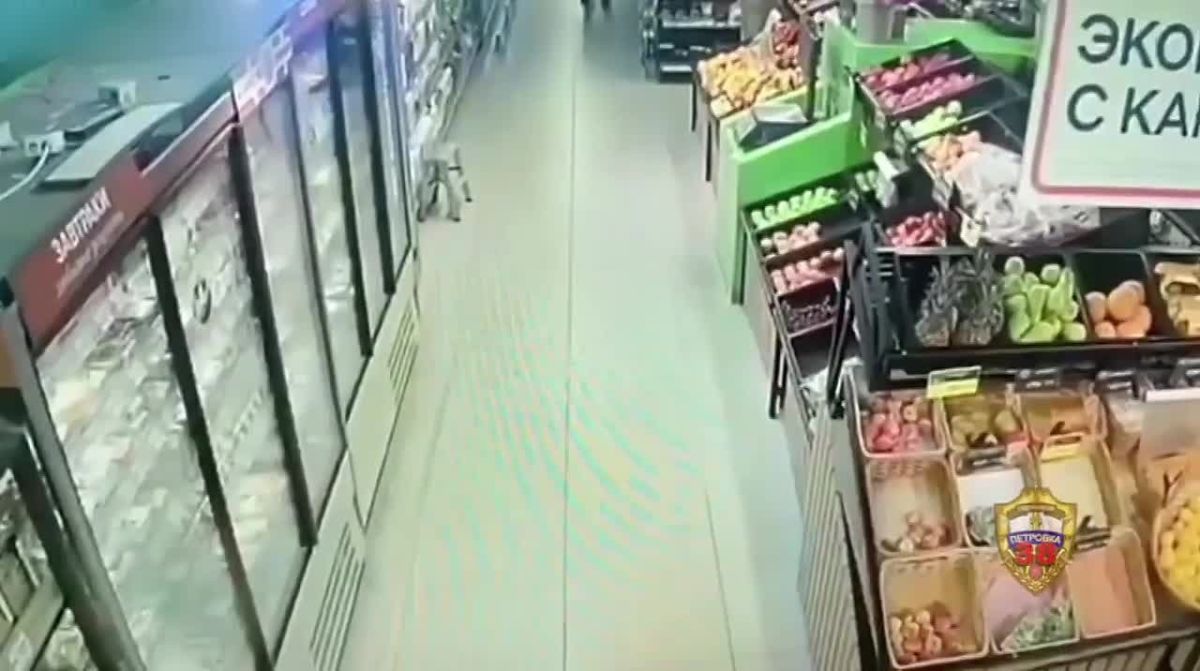 Бесплатный шопинг: сотрудники ППСП столичного района Южное Бутово задержали 28-летнего подозреваемого в открытом хищении продуктов из магазина