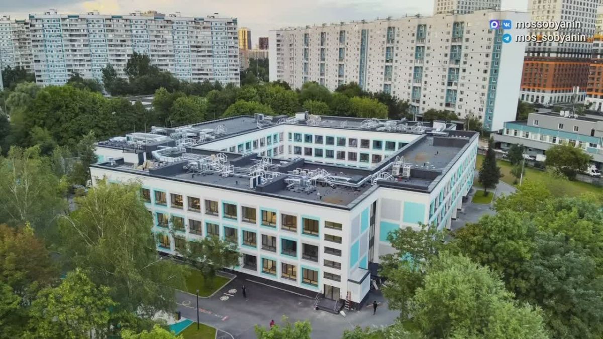 Масштабная программа обновления столичных образовательных учреждений успешно реализуется