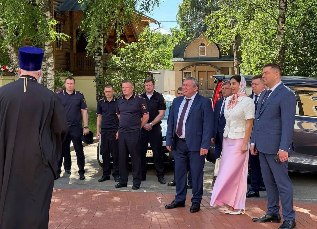 В храме Иоанна Кронштадтского в Жулебино прошло заседание руководства УВД по ЮВАО и Общественного совета В храме Иоанна Кронштадтского в Жулебино прошло заседание руководства УВД по ЮВАО и Общественного совета