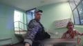 В Москве пьяный мужчина жестоко избил свою 79-летнюю мать и оставил ее в подъезде