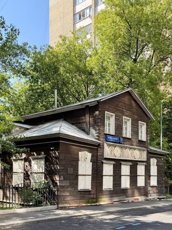 Загадка деревянного дома в Малом Власьевском переулке Загадка деревянного дома в Малом Власьевском переулке