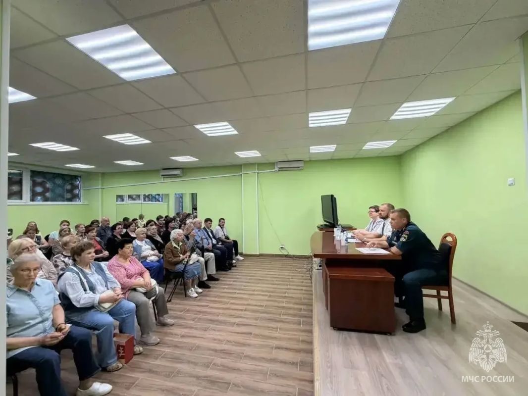 В Юго-Западном округе столицы прошла встреча по вопросам пожарной безопасности В Юго-Западном округе столицы прошла встреча по вопросам пожарной безопасности