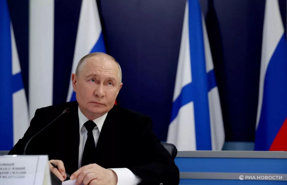 Такого ледокольного флота, как у России, нет ни у одной страны в мире, заявил Путин