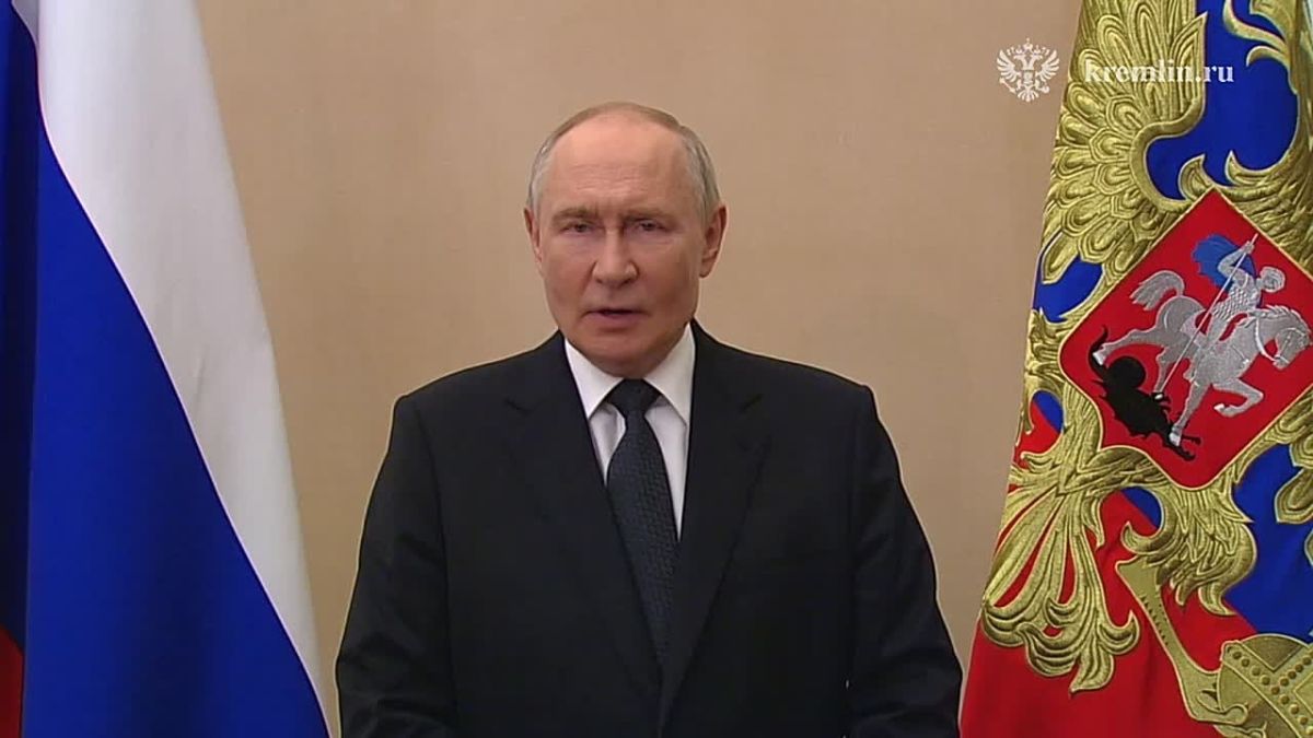 Владимир Путин поздравил моряков с Днём ВМФ