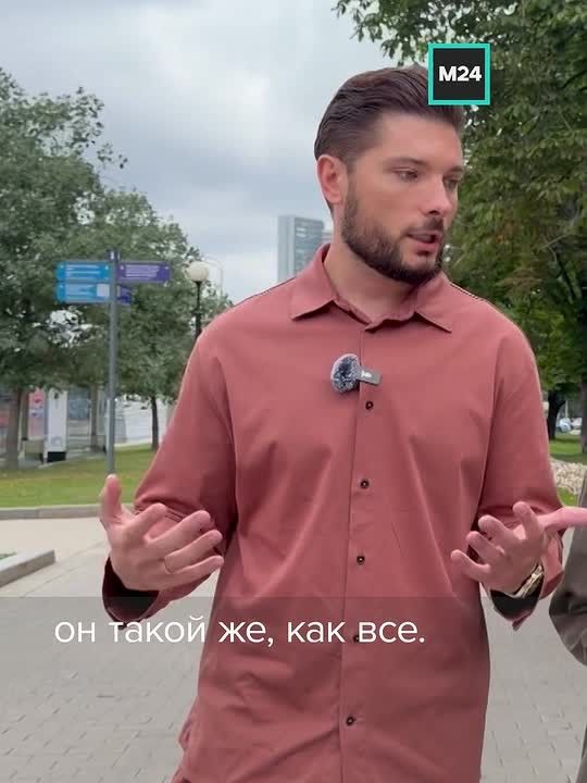 В Москве владельцы спорткаров бесплатно катают детей с ограниченными возможностями здоровья