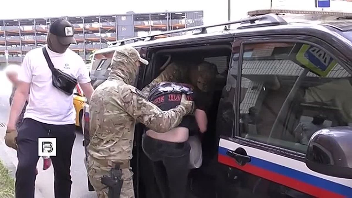 ФСБ задержала 35-летнего жителя Москвы по подозрению в финансировании диверсий СБУ