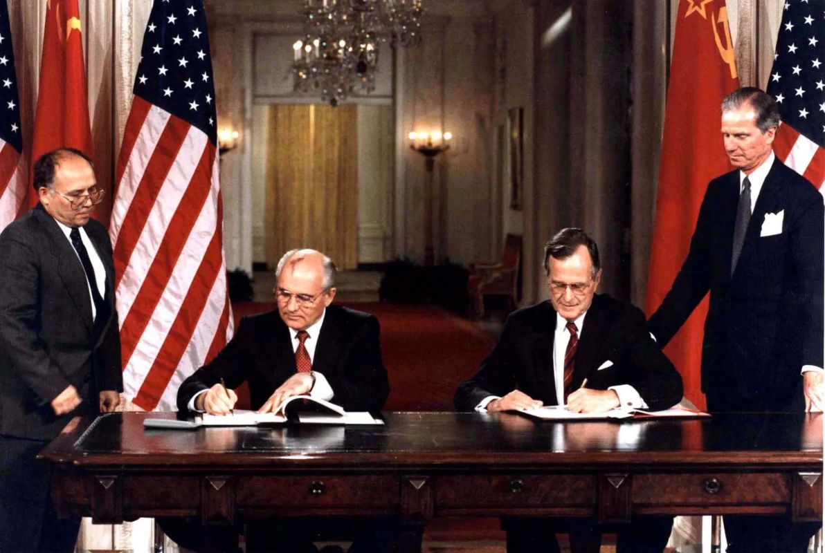 30 июля 1991 года в Москве начался рабочий визит 41-го президента США Джорджа Буша-старшего в СССР