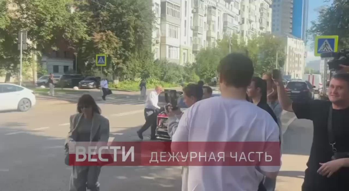 Валерия Чекалина приехала на очередное заседание в Гагаринский суд Москвы: сегодня там состоятся прения сторон