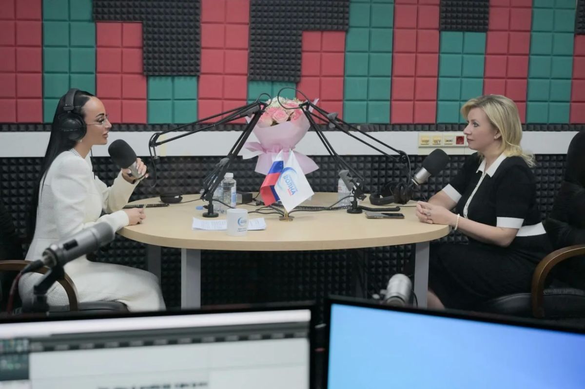 Ирина Волк: ВАМ СЛОВО!. Дорогие друзья! В августе программа «Вам слово! С Ириной Волк» уходит на каникулы Ирина Волк: ВАМ СЛОВО!. Дорогие друзья! В августе программа «Вам слово! С Ириной Волк» уходит на каникулы