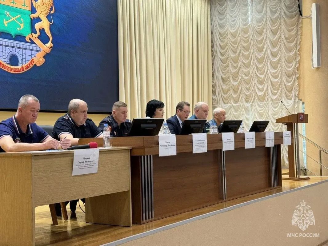 В префектуре Юго-Восточного округа Москвы состоялось совещание по вопросам обеспечения безопасности в дни голосования В префектуре Юго-Восточного округа Москвы состоялось совещание по вопросам обеспечения безопасности в дни голосования