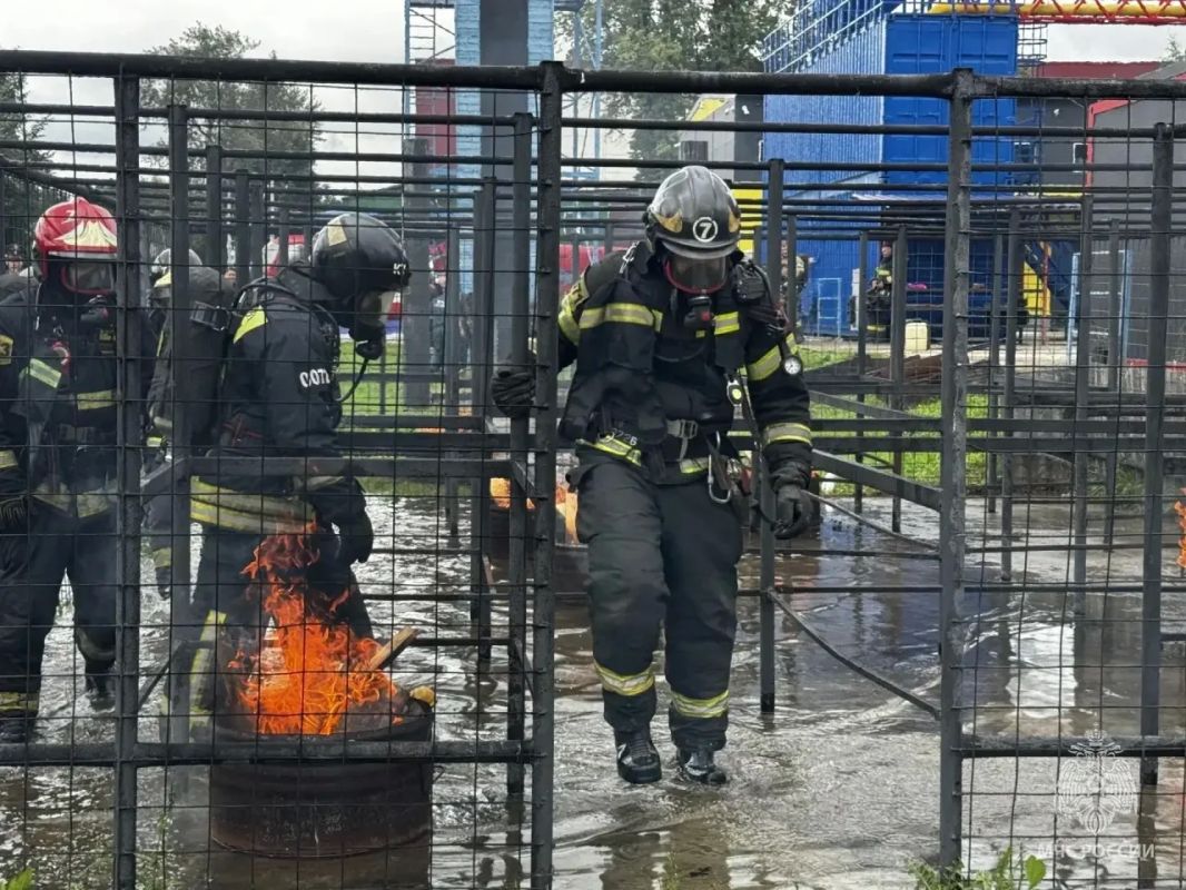 Газодымозащитники Южного округа столицы совершенствуют профессиональные навыки
