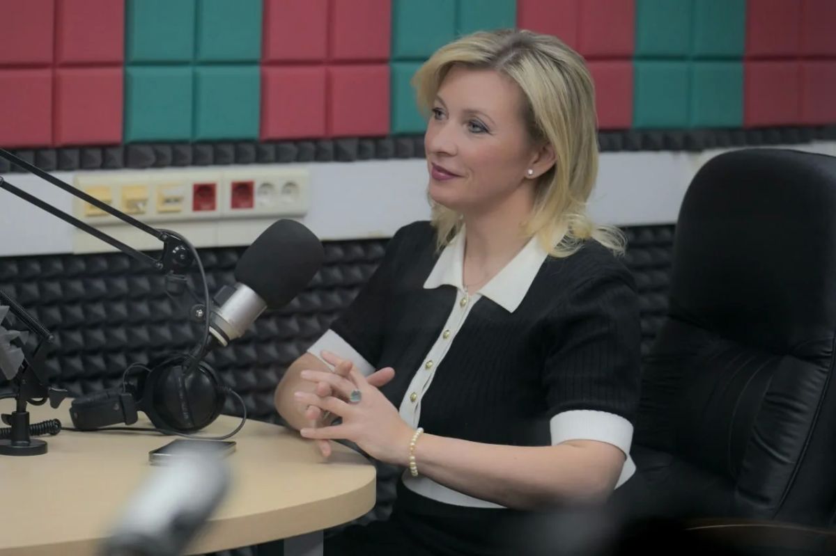 Ирина Волк: ВАМ СЛОВО!. Дорогие друзья! В августе программа «Вам слово! С Ириной Волк» уходит на каникулы Ирина Волк: ВАМ СЛОВО!. Дорогие друзья! В августе программа «Вам слово! С Ириной Волк» уходит на каникулы