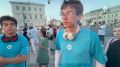 "Выходим, хлопок очень сильный был, слышим мигалки": очевидцы ЧП в центре Москвы на Кудринской площади рассказали РЕН ТВ о случившемся
