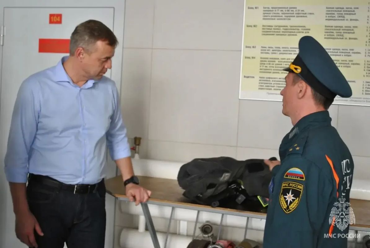 В Юго-Западном округе столицы прошла экскурсия в пожарно-спасательную часть В Юго-Западном округе столицы прошла экскурсия в пожарно-спасательную часть