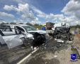 Груды металла и смятый капот: взрослый и ребенок погибли при лобовом столкновении легковушек в Самарской области