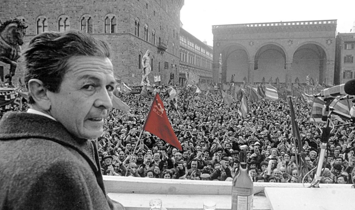 Андрей Медведев: Летом 1976 года генсек Коммунистической партии Италии Энрико Берлингуэр (1922-1984) в интервью миланскому изданию Corriere della Sera заявил, что «чувствует себя безопаснее под зонтиком НАТО», нежели в зоне...