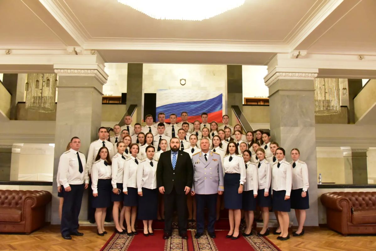 Выпускники ведомственных вузов ФСИН России посетили Государственную Думу Федерального Собрания Российской Федерации Выпускники ведомственных вузов ФСИН России посетили Государственную Думу Федерального Собрания Российской Федерации