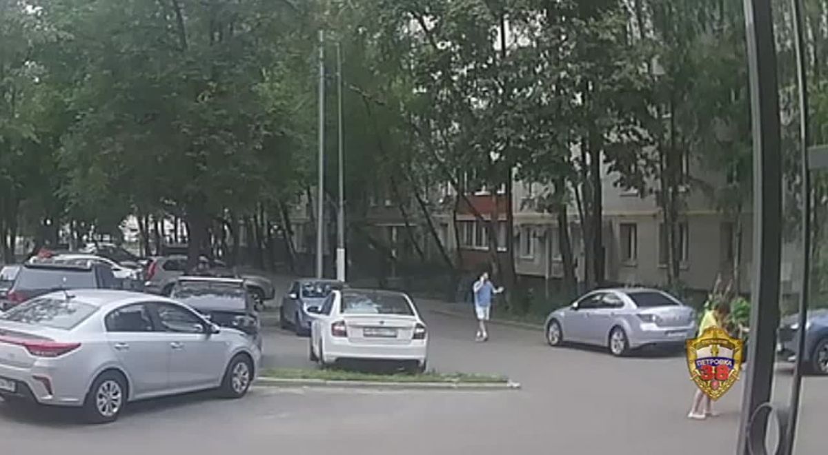 Столичные полицейские задержали курьера, забравшего у пенсионерки из Ивановского более 1 млн рублей