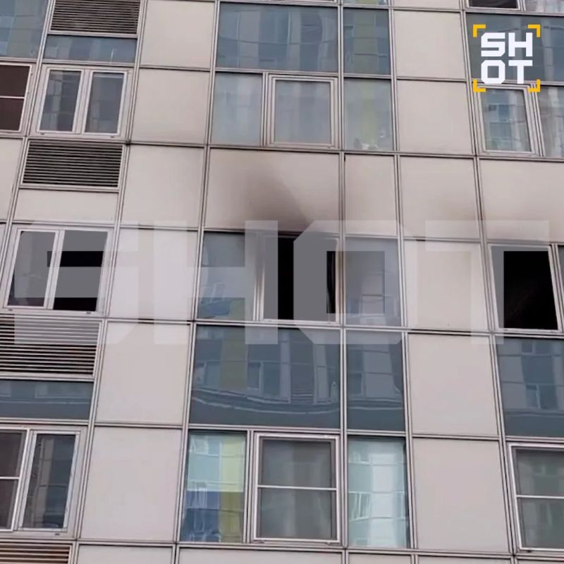 Неисправный немецкий чайник за 10 тысяч рублей сжёг квартиру в Москве Неисправный немецкий чайник за 10 тысяч рублей сжёг квартиру в Москве
