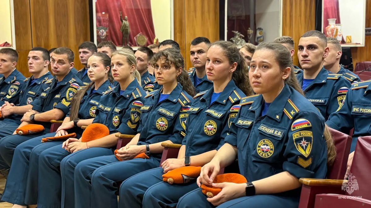 День курсанта отметили в Музее пожарной охраны Москвы День курсанта отметили в Музее пожарной охраны Москвы