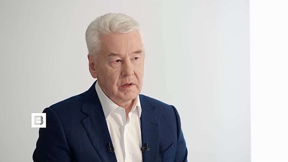 "Это наша общая задача — помогать нашим бойцам на линии боевого соприкосновения": Сергей Собянин заявил в интервью Андрею Кондрашову, что Москва направила больше 100 тысяч добровольцев в зону СВО