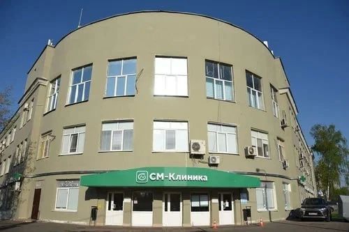 Пациентке стало плохо после установки грудных имплантов в частной клинике в Москве