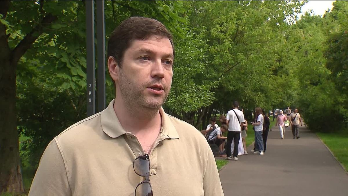 Глава Следственного комитета Александр Бастрыкин поручил проверить деятельность гида, который под видом туров на ЭльбрУс, якобы вовлекал в секту и использовал рабский труд