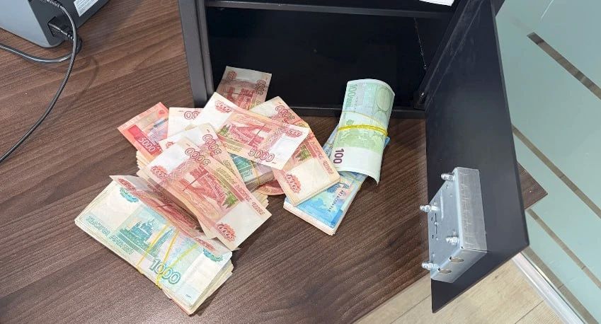 — Какой объем в день вы обменивали? — Средняя цифра была около 30 миллионов — Какой объем в день вы обменивали? — Средняя цифра была около 30 миллионов
