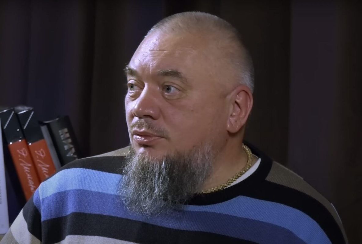 Ладно, распад СССР - Ельцин всех разогнал, ради личной власти