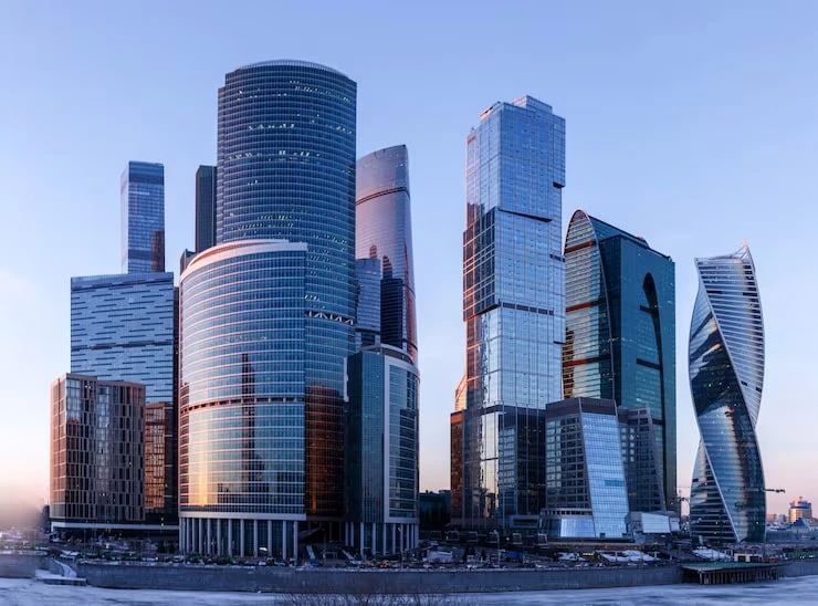 Более 20 криптотемщиков задержали в «Москва-Сити» за помощь киевским колл-центрам
