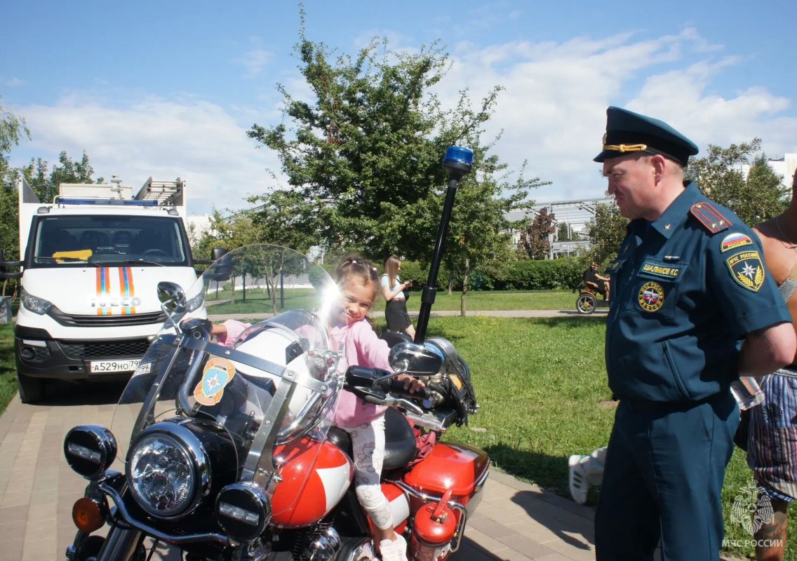 Безопасность на практике!. В ландшафтном парке Южного Бутово прошла профилактическая акция Безопасность на практике!. В ландшафтном парке Южного Бутово прошла профилактическая акция
