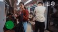 Снимать рюкзаки при входе в транспорт — полезная привычка
